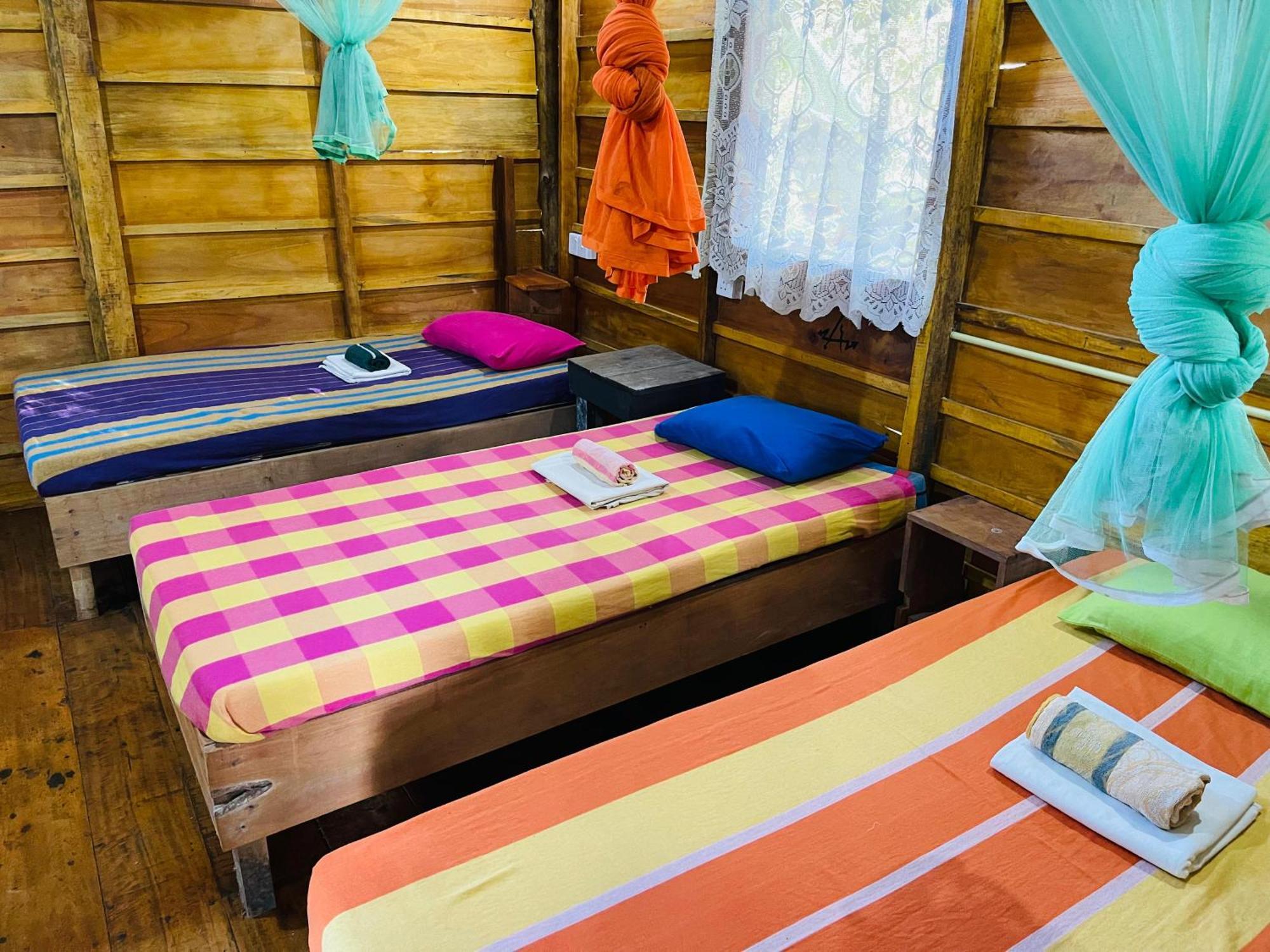Sigiriya Rastha Hostel Luaran gambar